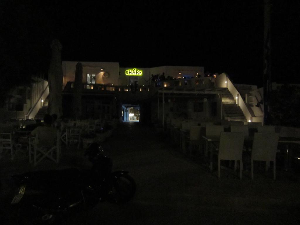 02-07-13-Serifos-Shark-Party-02