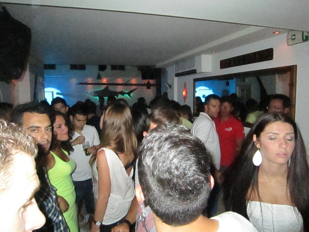 02-07-13-Serifos-Shark-Party-03