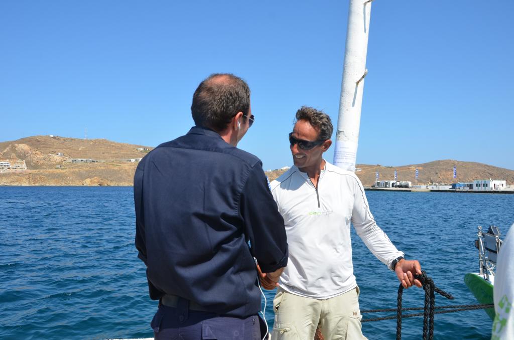 02-07-13-arrivalof1styacht-02