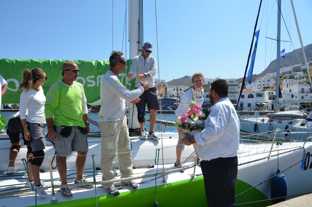 02-07-13-arrivalof1styacht-08