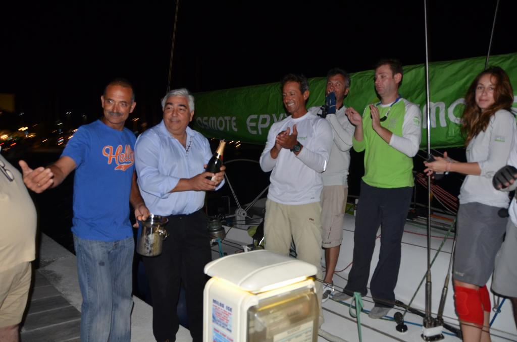 29-06-13-1styacht-Milos-18