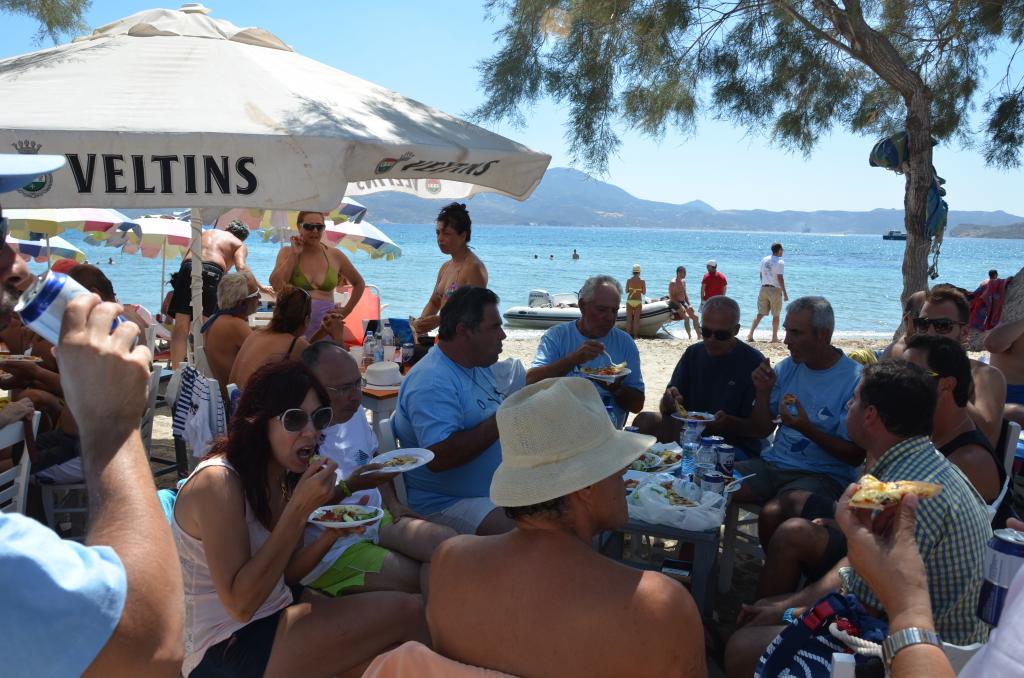 30-06-13-beach-party-milos-06